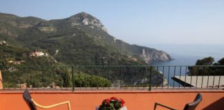 Porto Santo Stefano (Gr), assistere al palio marinaro di agosto soggiornando all’Hotel Torre di Cala Piccola