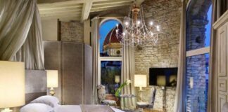 Firenze, partecipare agli eventi della Florence Biennale, Mostra Internazionale d’Arte contemporanea, soggiornando all’Hotel Brunelleschi