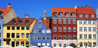 Danimarca, a Copenaghen d’autunno per vivere la città di mare tra storia, cultura e buona cucina