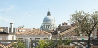 Venezia, immergersi nella sua bellezza anche con un conveniente soggiorno all’Hotel Saturnia&International