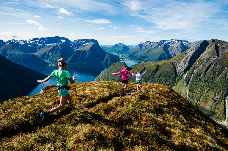 salomon abbigliamento running