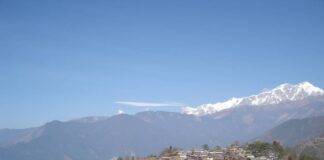 Nepal, nella valle dei Gurung, gli ultimi cacciatori di miele