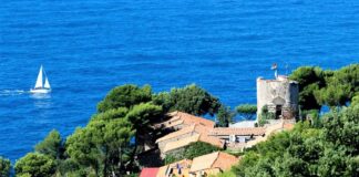 Porto Santo Stefano (Gr), all’Hotel Torre di Cala Piccola tra proposte gourmet e benessere
