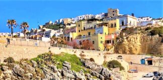 Salento, a Castro per un tuffo nel passato, nel mare cristallino e nella cucina tipica